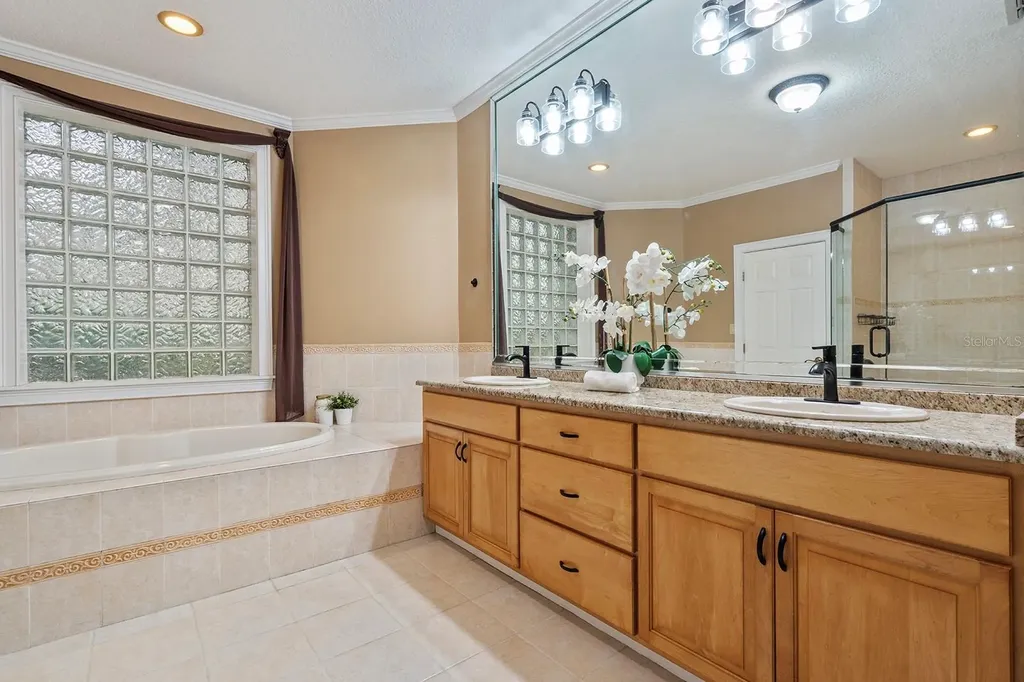 881 S Belfast Place Chuluota FL 32766