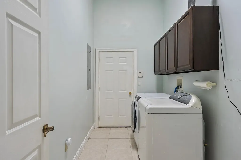 881 S Belfast Place Chuluota FL 32766