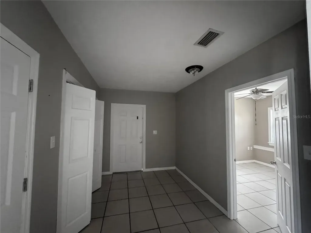 2802 5th Street E Bradenton FL 34208