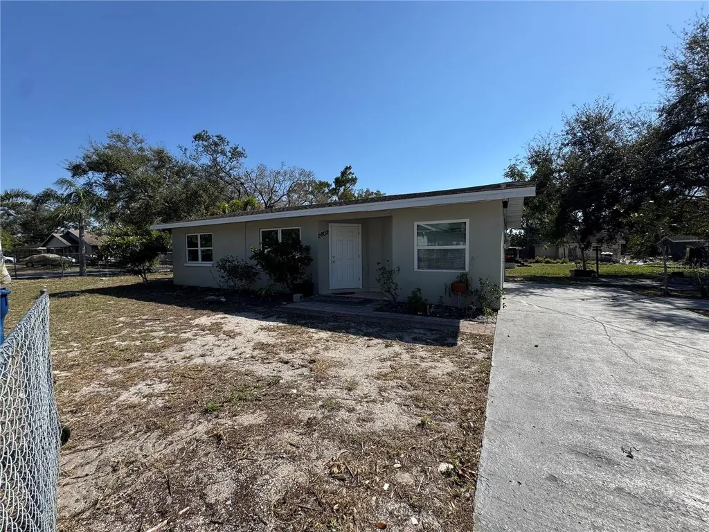 2802 5th Street E Bradenton FL 34208