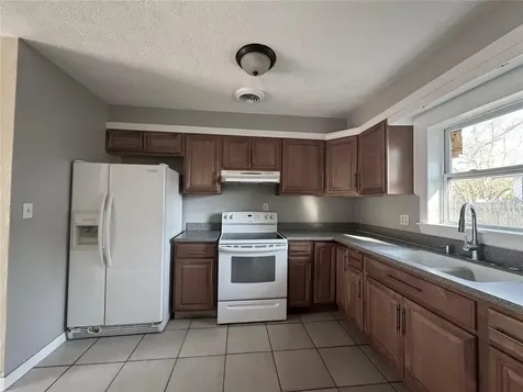 2802 5th Street E Bradenton FL 34208