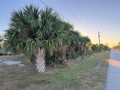 15512 Lakeland Circle Port Charlotte FL 33981