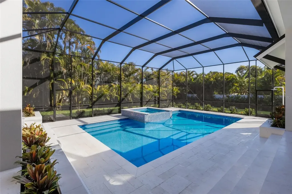 329 Bird Key Drive Sarasota FL 34236