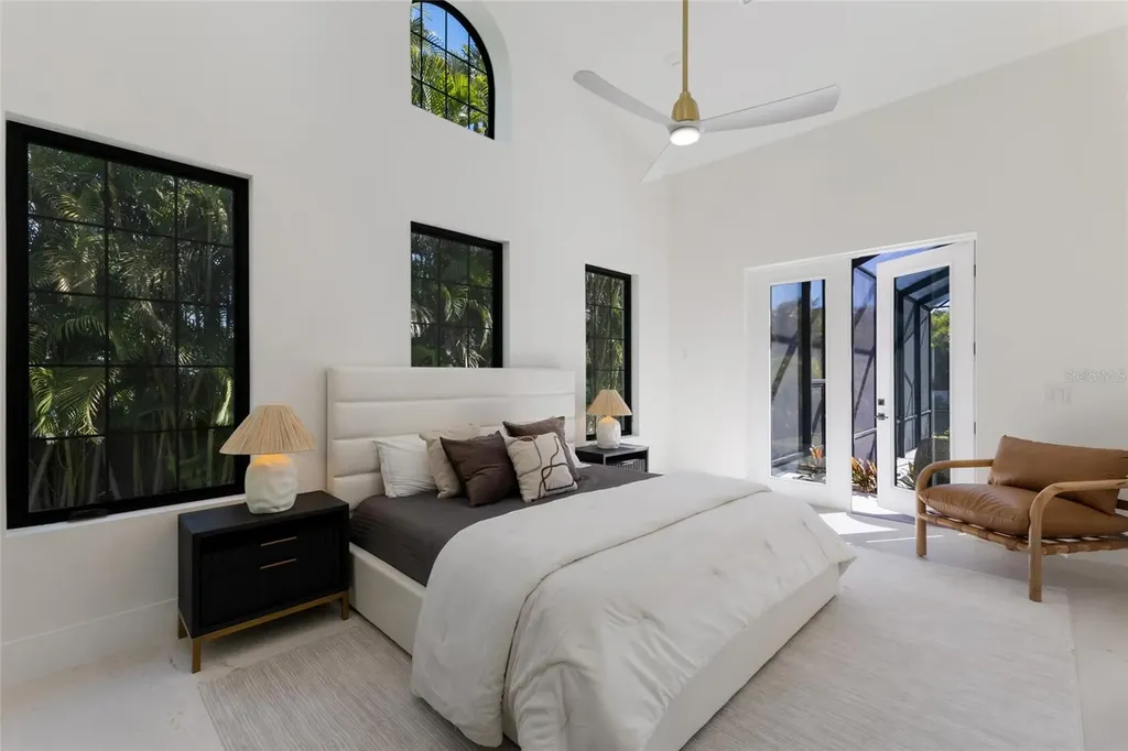 329 Bird Key Drive Sarasota FL 34236