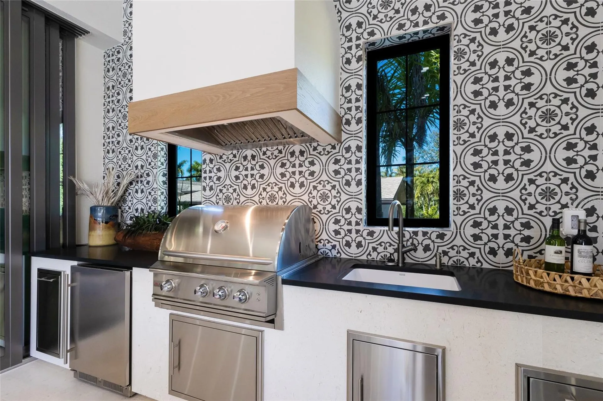 329 Bird Key Drive Sarasota FL 34236