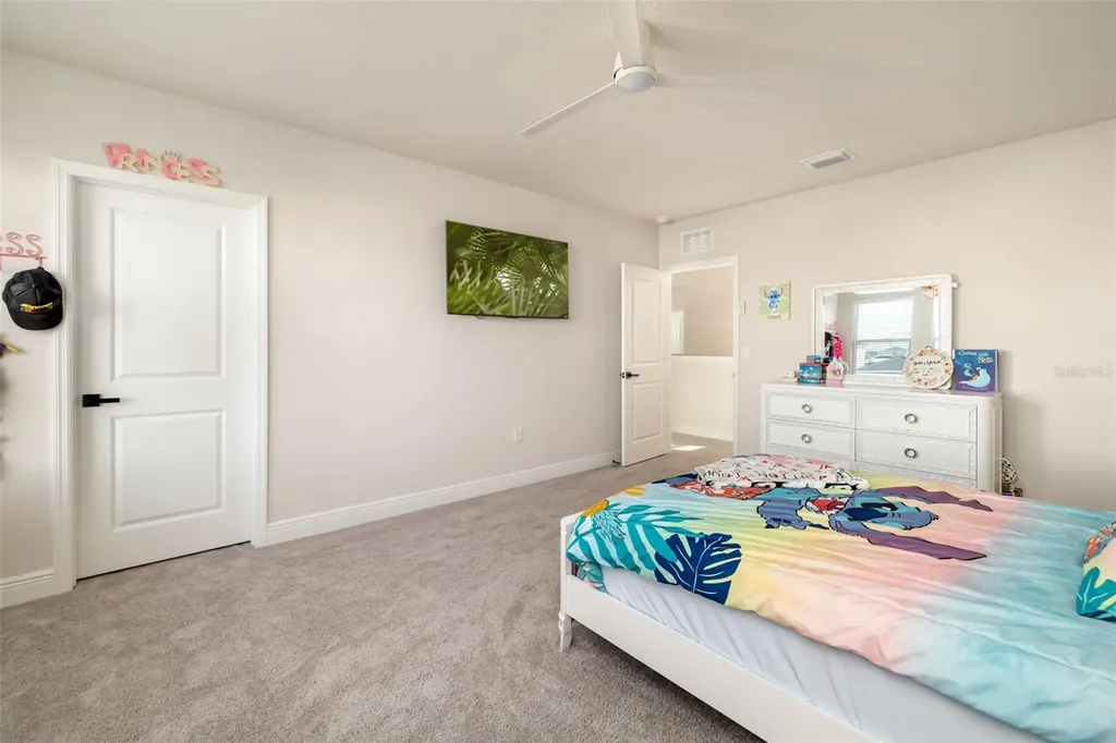 18320 Thistleberry Place Bradenton FL 34211