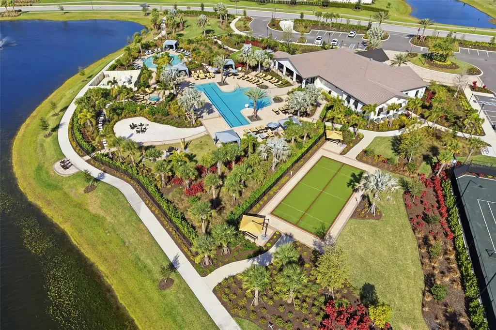 18320 Thistleberry Place Bradenton FL 34211