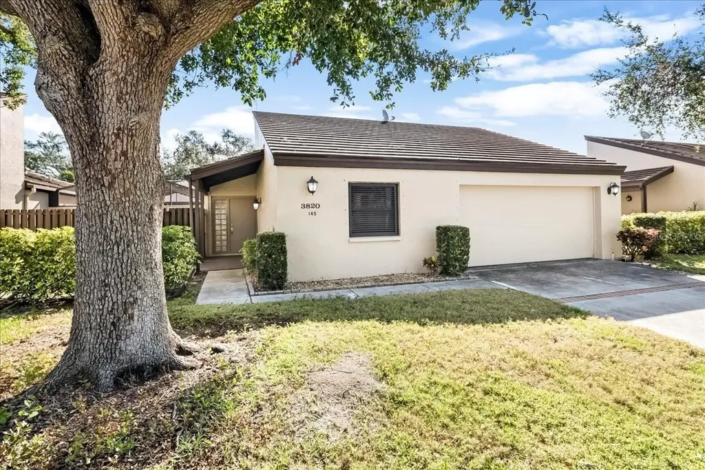 3820 Glen Oaks Manor Drive Sarasota FL 34232
