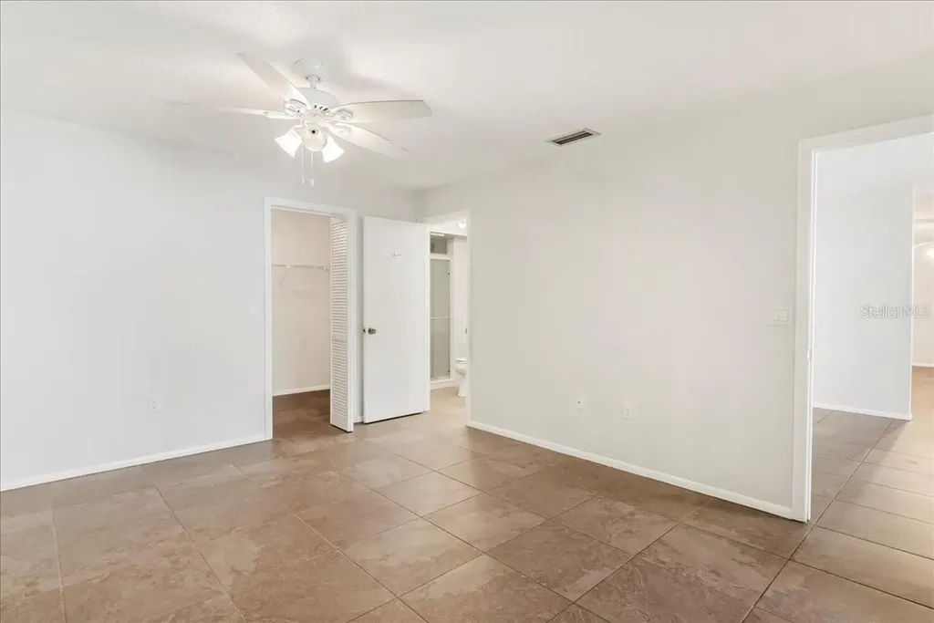 3820 Glen Oaks Manor Drive Sarasota FL 34232