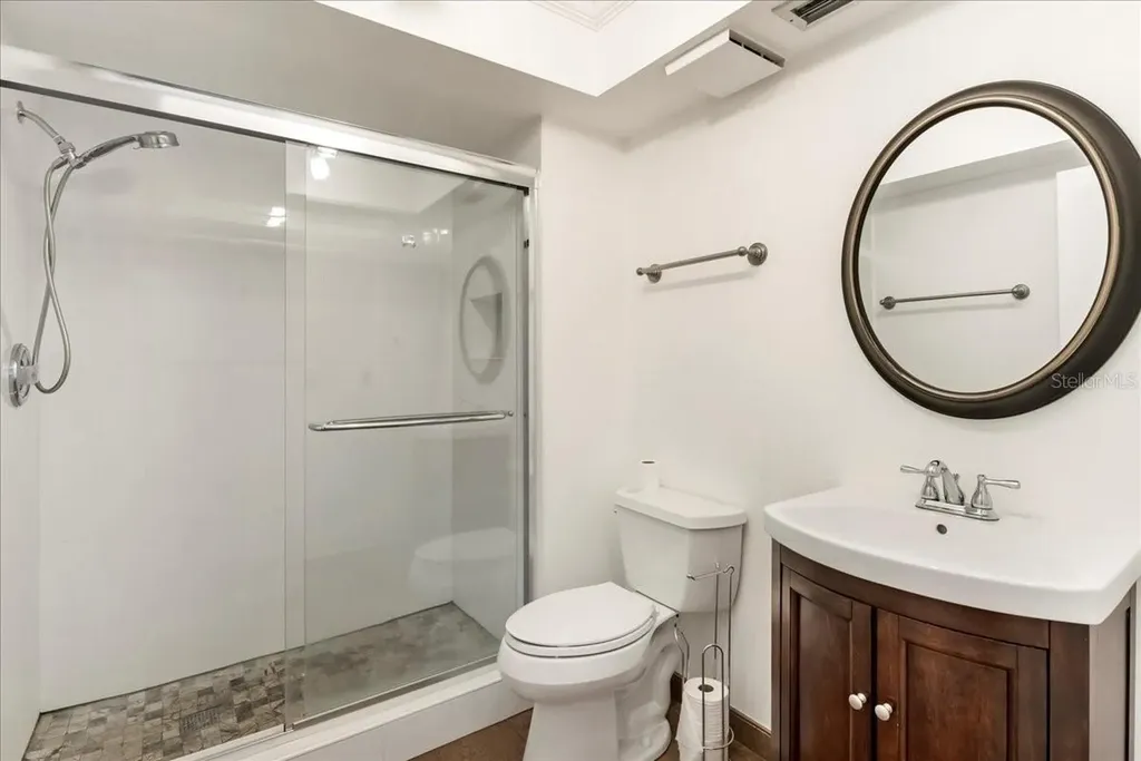 3820 Glen Oaks Manor Drive Sarasota FL 34232