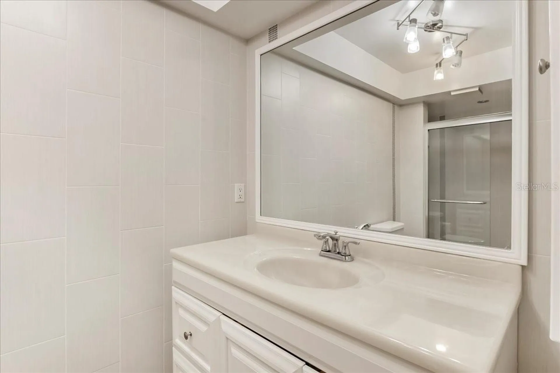 3820 Glen Oaks Manor Drive Sarasota FL 34232