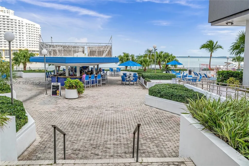 999 Brickell Bay Drive Miami FL 33131