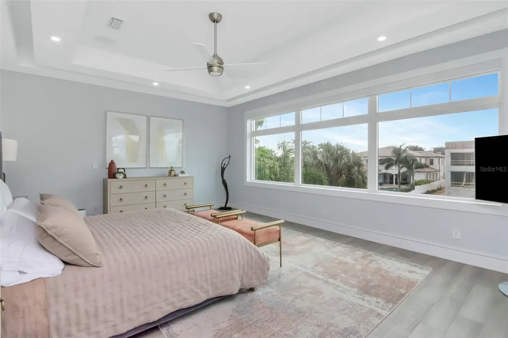 4936 W San Rafael Street Tampa FL 33629