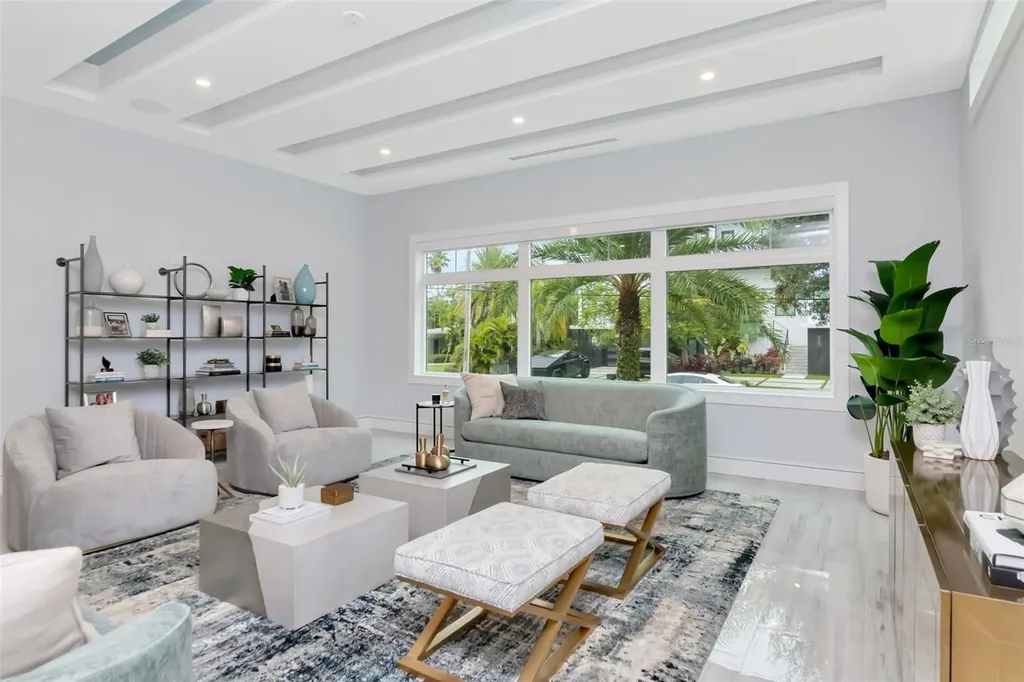 4936 W San Rafael Street Tampa FL 33629