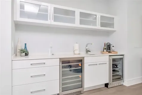4936 W San Rafael Street Tampa FL 33629