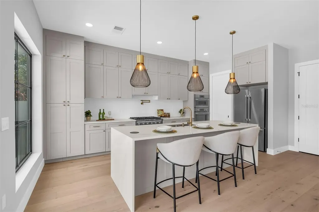 2422 Musselwhite Avenue Orlando FL 32804