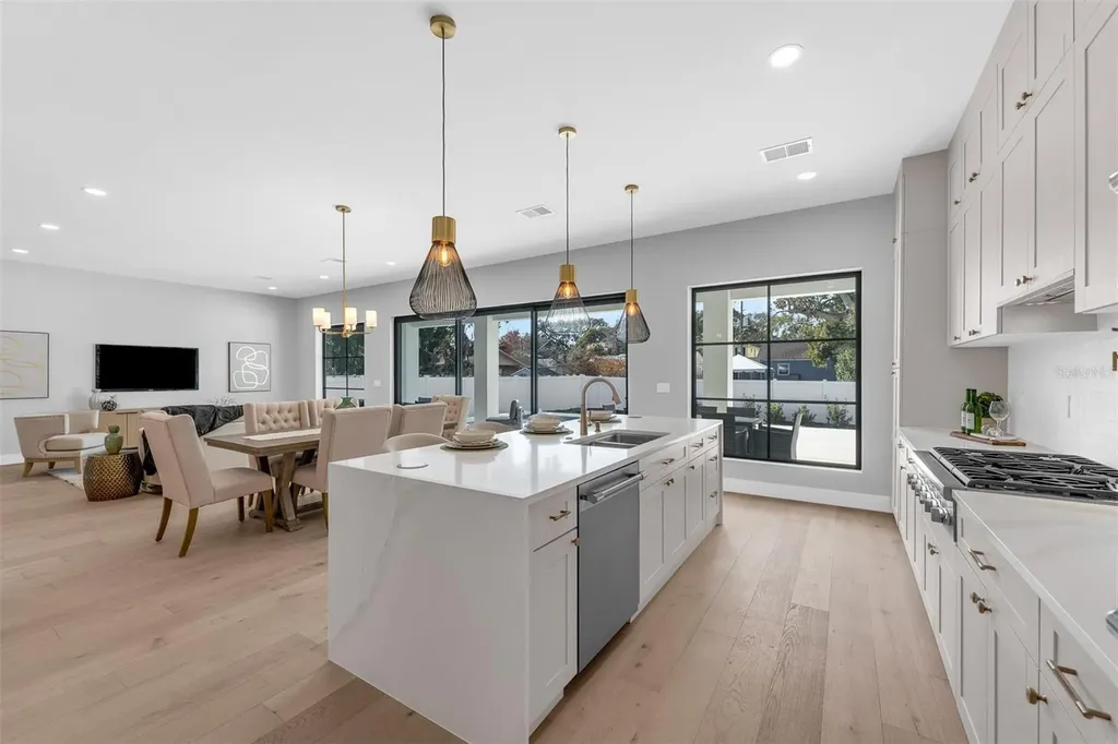 2422 Musselwhite Avenue Orlando FL 32804