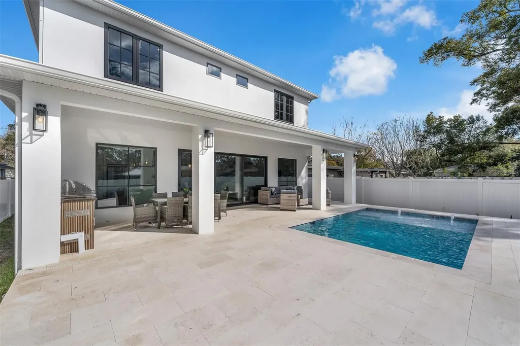 2422 Musselwhite Avenue Orlando FL 32804