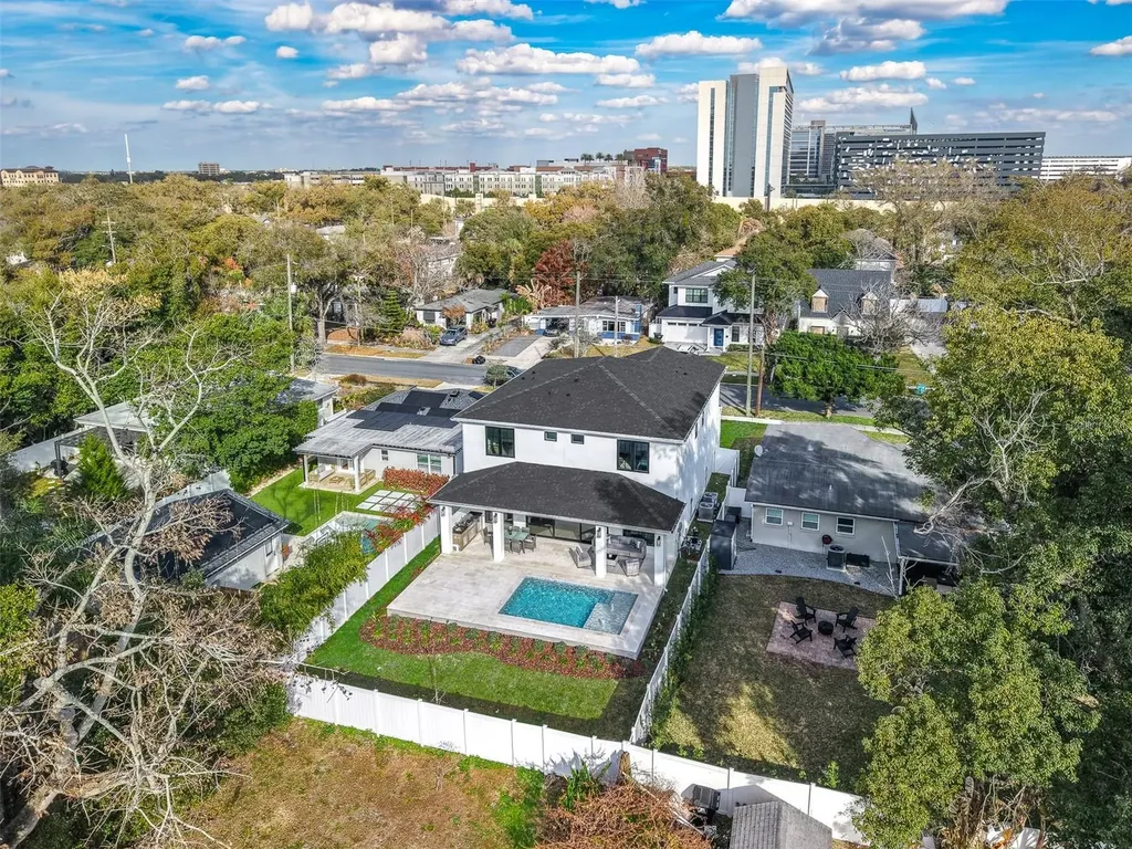 2422 Musselwhite Avenue Orlando FL 32804