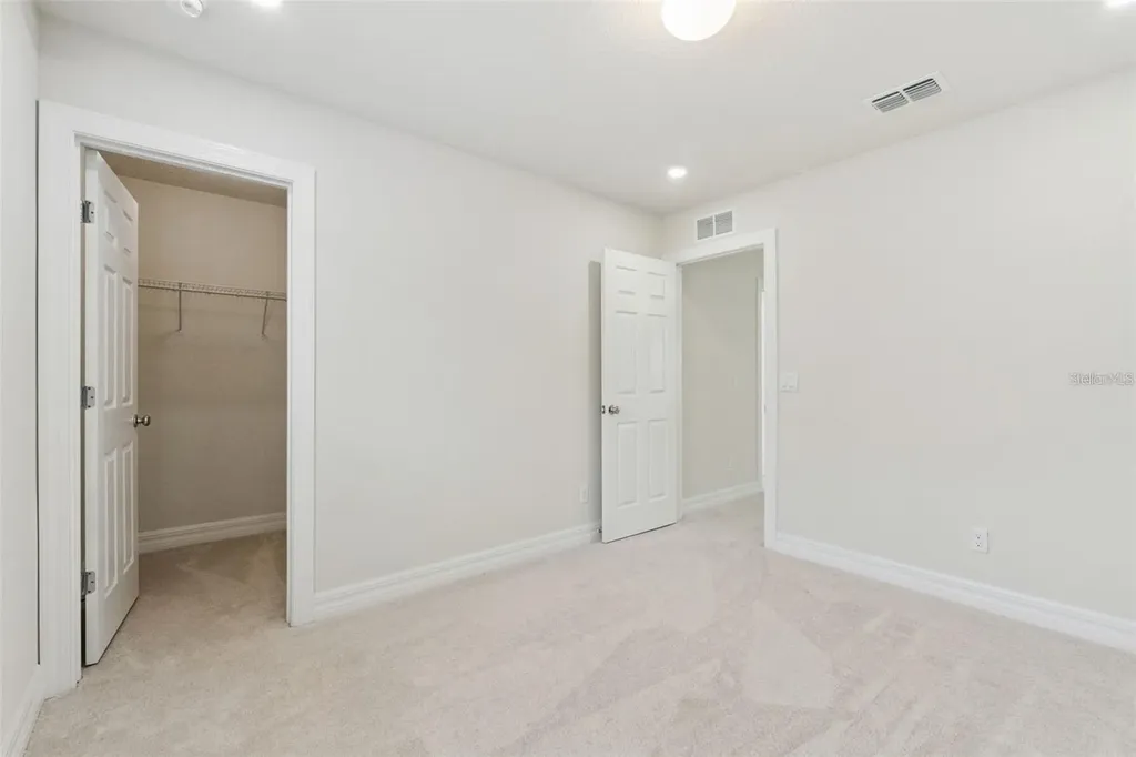 2282 Nuthatch Street St Cloud FL 34771