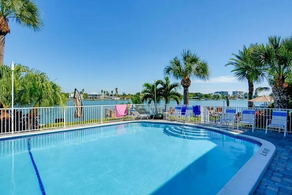 10265 Gulf Boulevard St Petersburg FL 33706