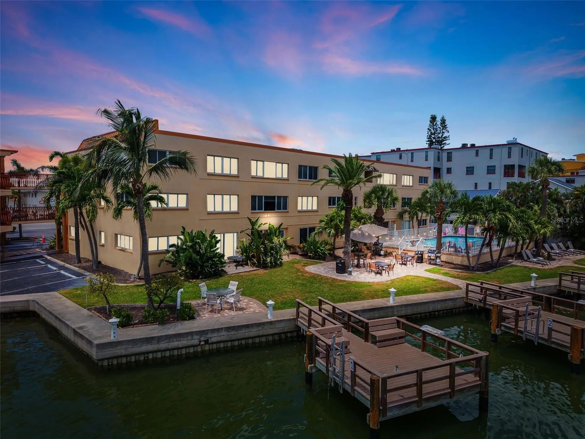 10265 Gulf Boulevard St Petersburg FL 33706