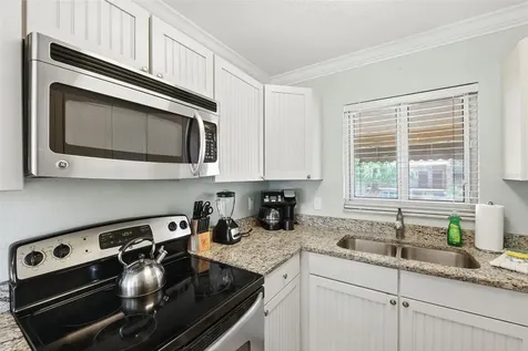 10265 Gulf Boulevard St Petersburg FL 33706