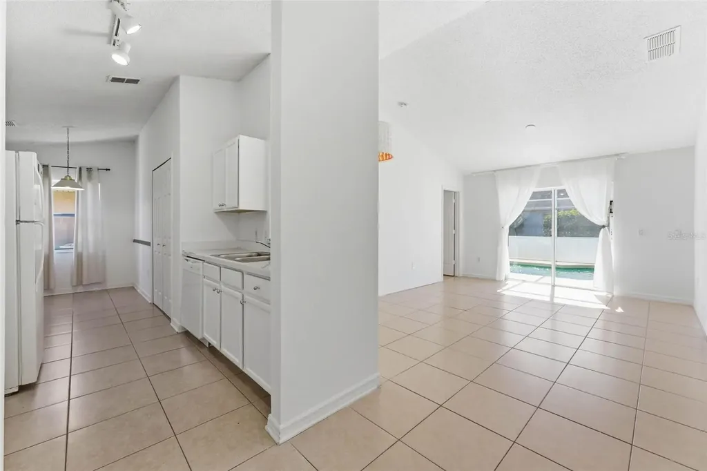 1043 Soaring Eagle Lane Kissimmee FL 34746