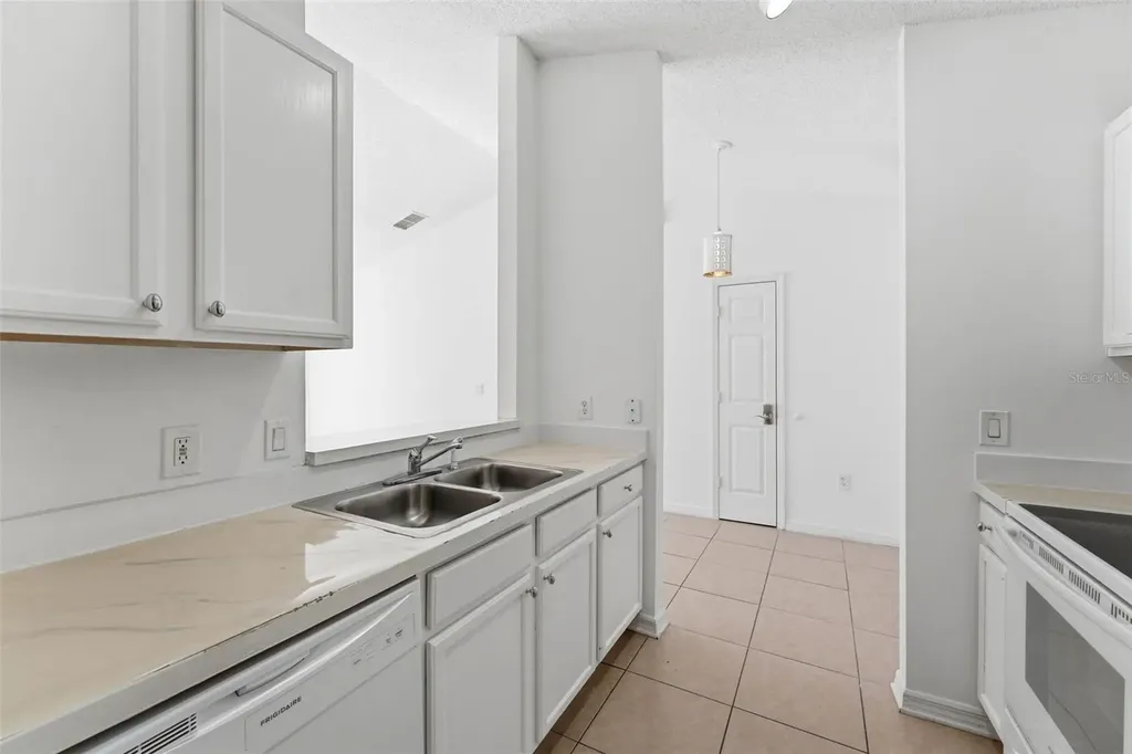 1043 Soaring Eagle Lane Kissimmee FL 34746
