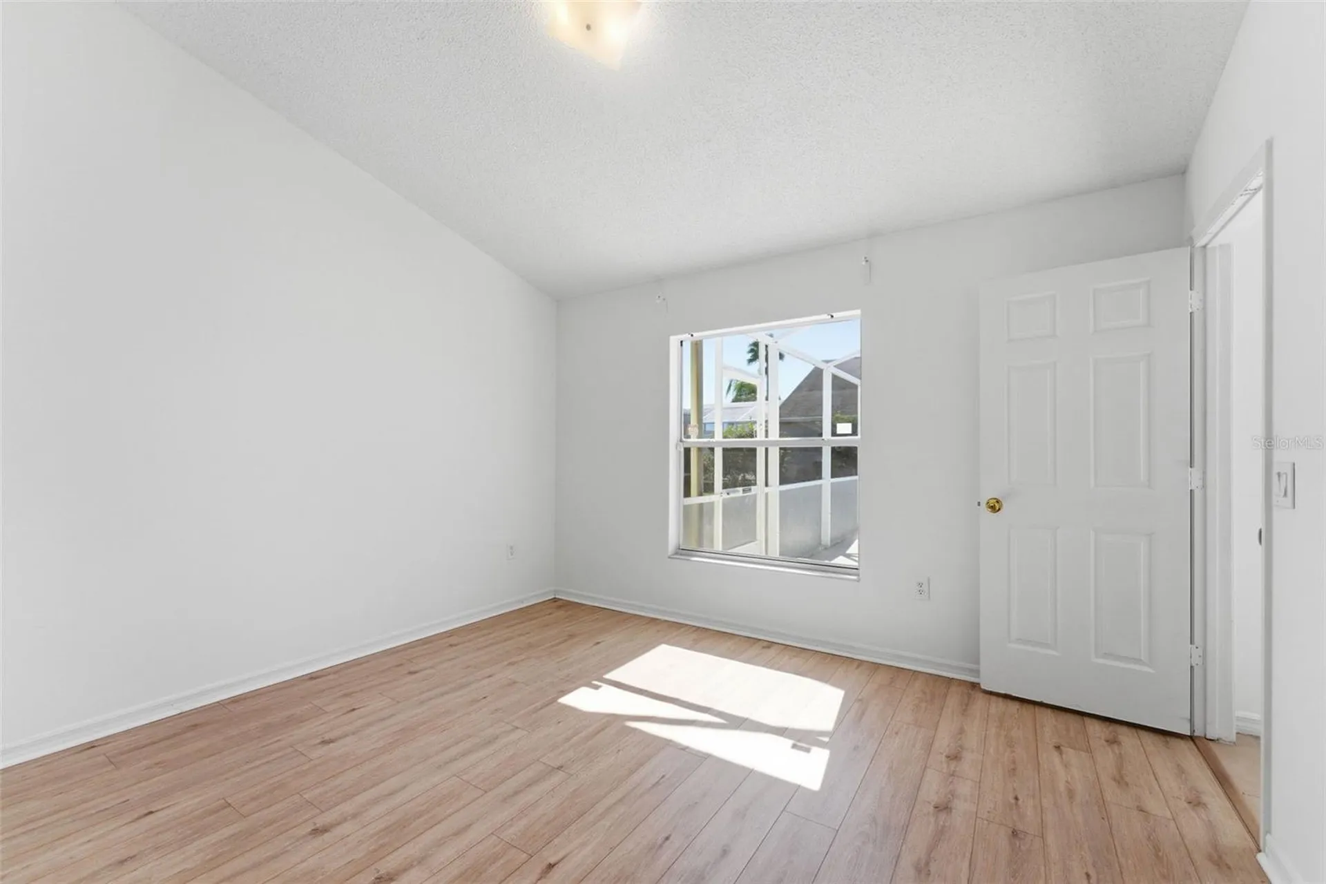 1043 Soaring Eagle Lane Kissimmee FL 34746