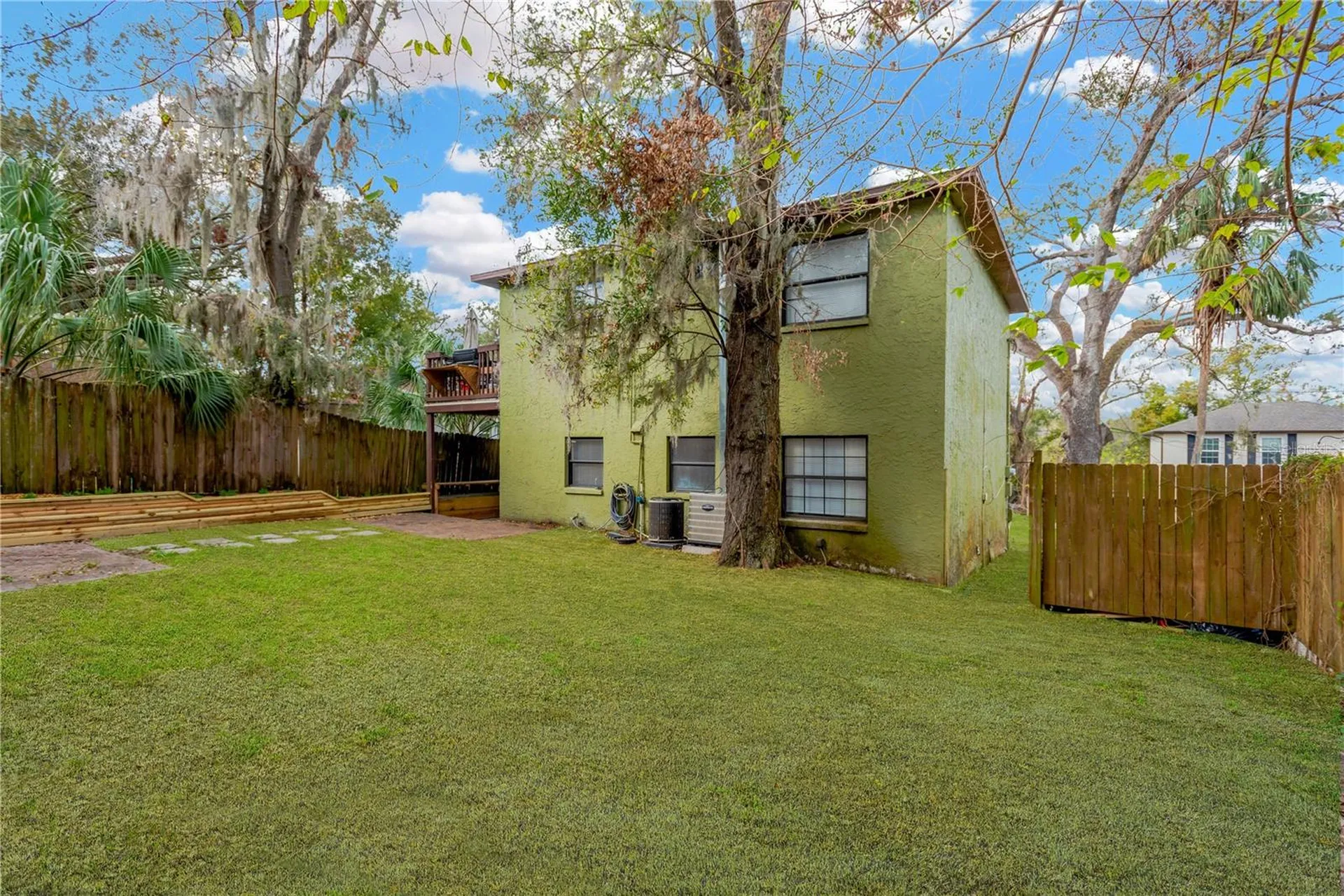 8405 N Alaska Street Tampa FL 33604