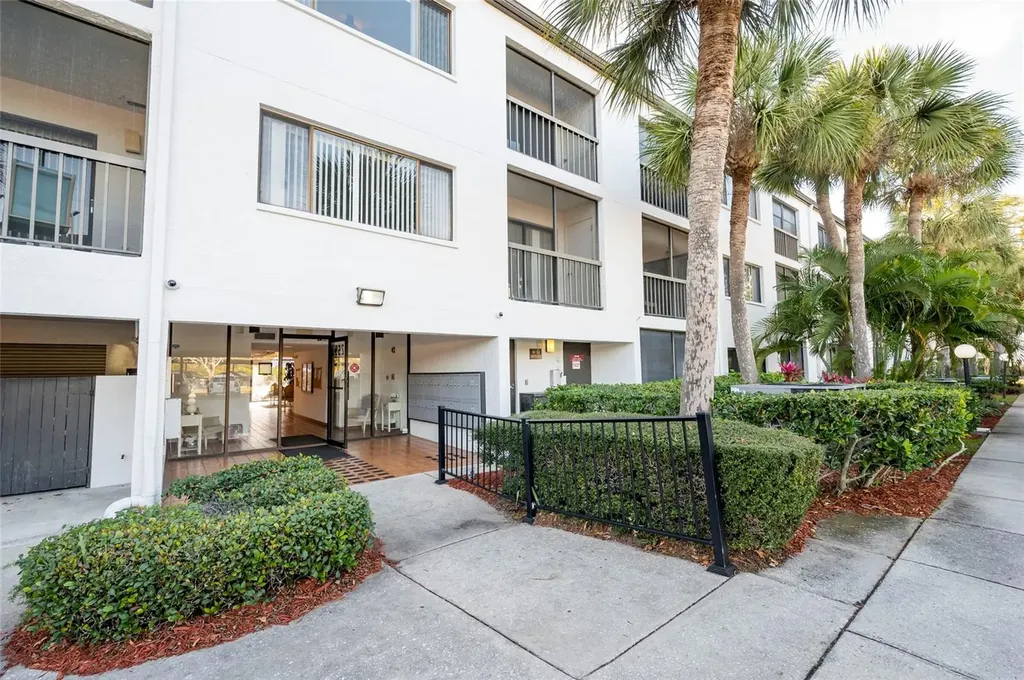 2593 Countryside Boulevard Clearwater FL 33761