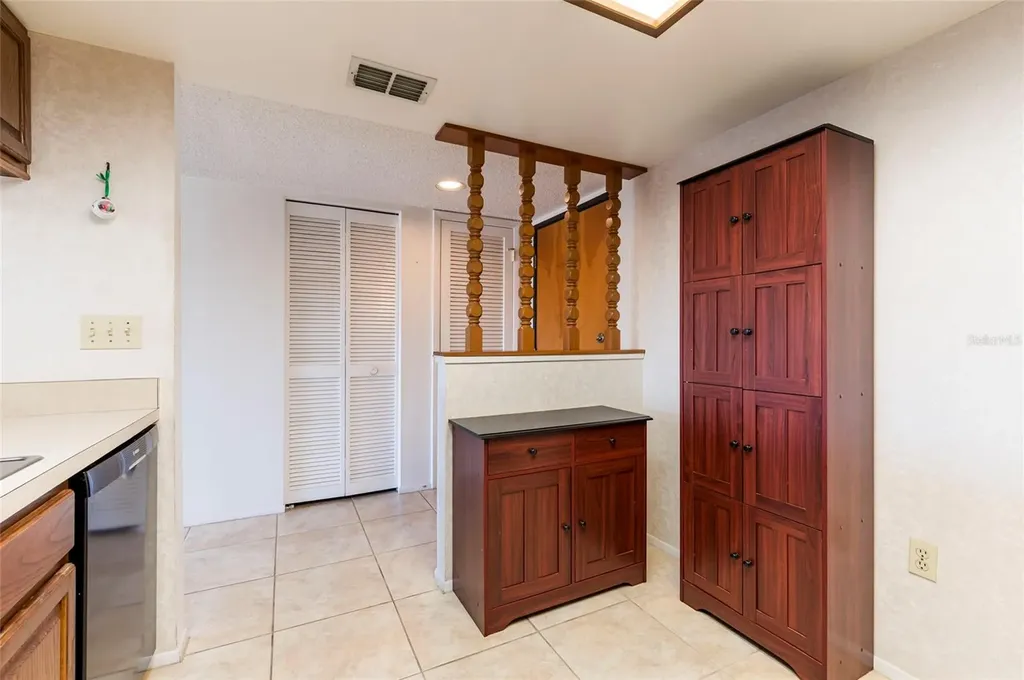 2593 Countryside Boulevard Clearwater FL 33761