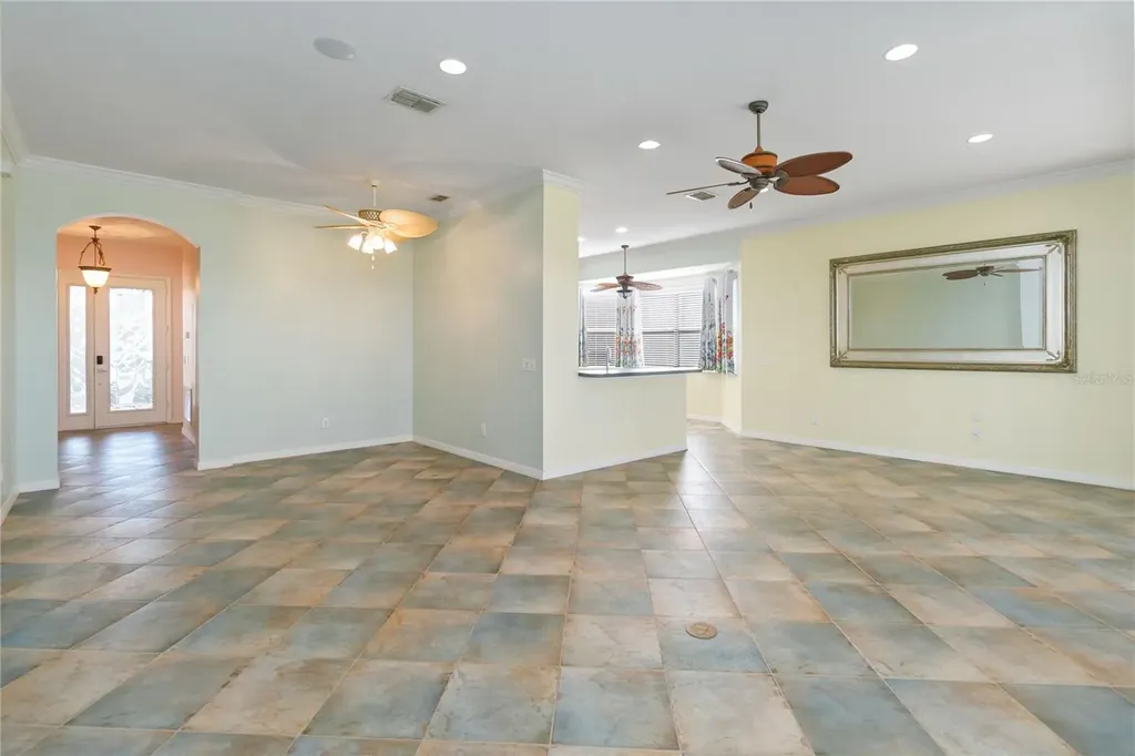 129 Crepe Myrtle Drive Groveland FL 34736
