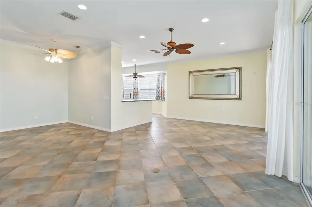 129 Crepe Myrtle Drive Groveland FL 34736