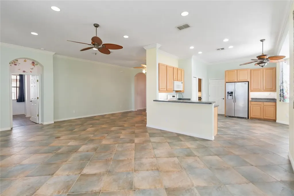 129 Crepe Myrtle Drive Groveland FL 34736