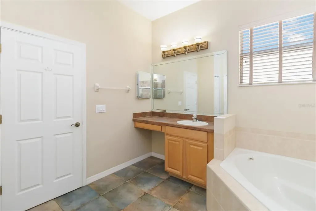 129 Crepe Myrtle Drive Groveland FL 34736