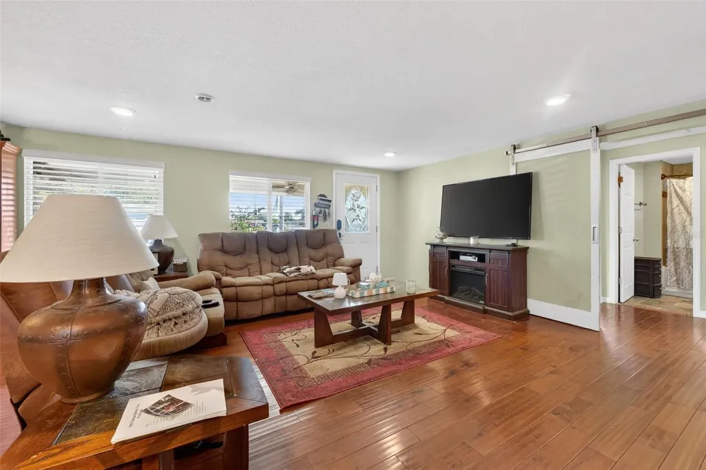 6724 Amundson Street Tampa FL 33634