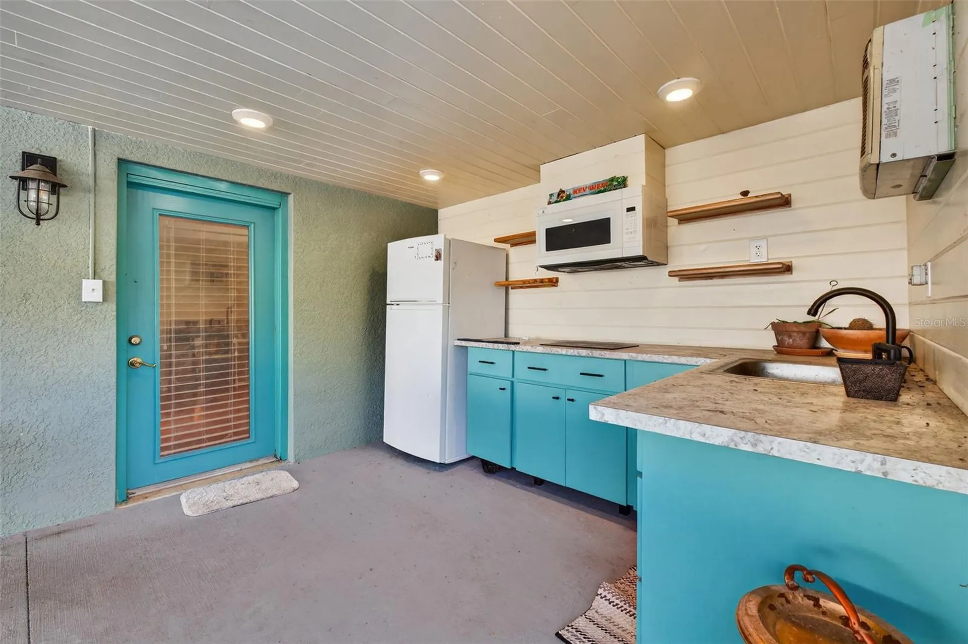 6724 Amundson Street Tampa FL 33634