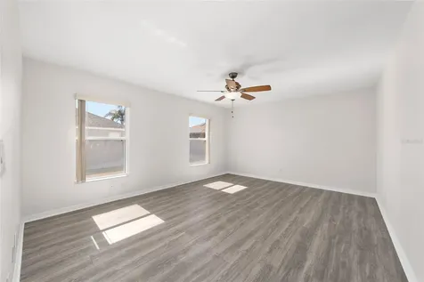 4560 NW 5th Court Ocala FL 34475