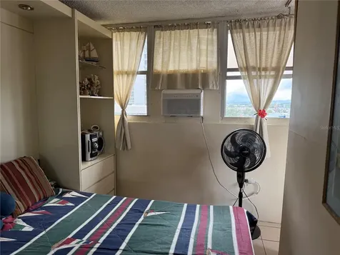 Isla Verde Ave. Golden Beach Cond. Carolina PR 00979