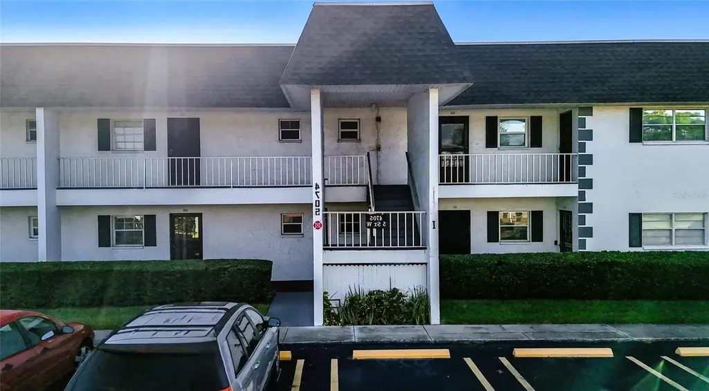 4705 5th Street W Bradenton FL 34207
