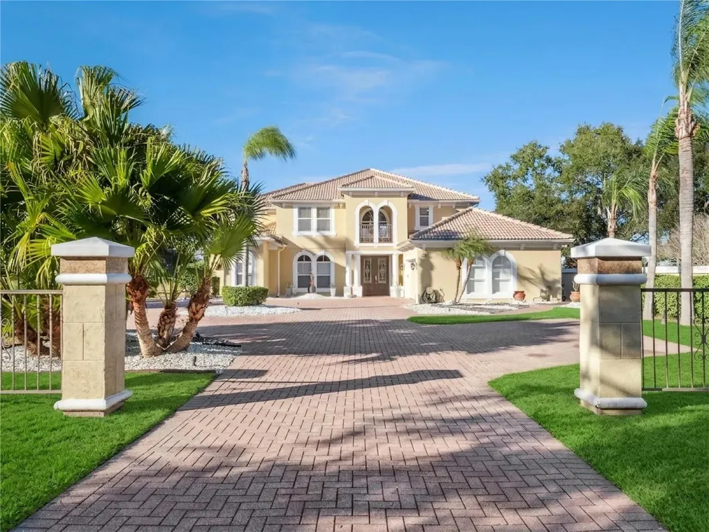 2500 Saint Ignatius Court Orlando FL 32835