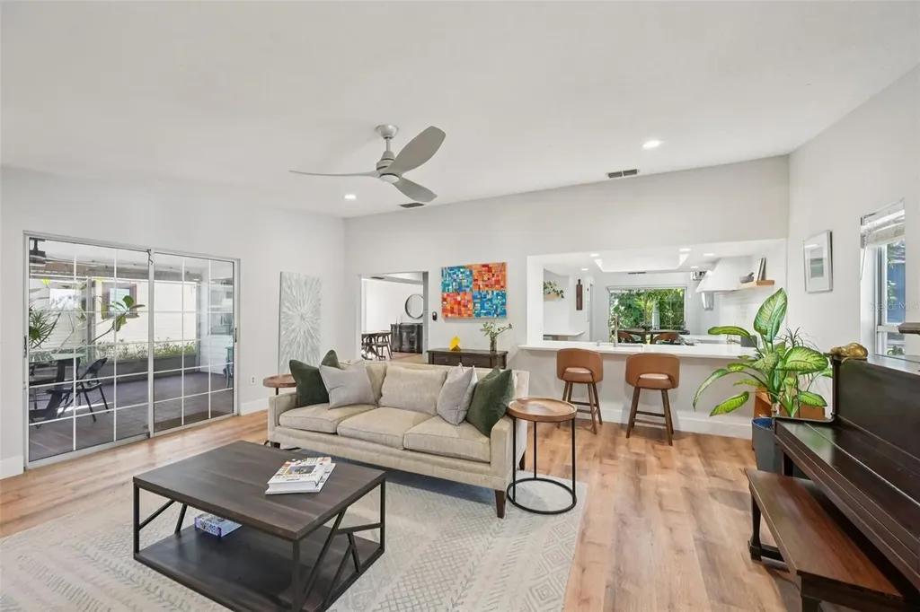 6704 Arbor Oaks Drive Bradenton FL 34209