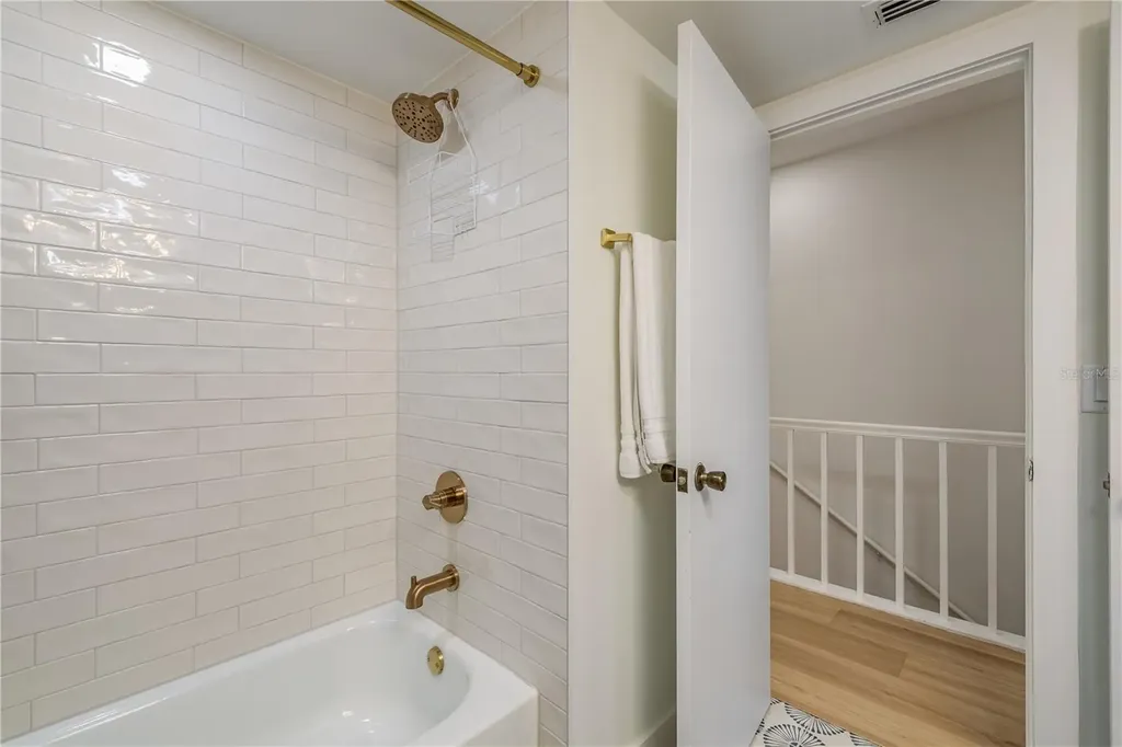 320 Island Way Clearwater Beach FL 33767
