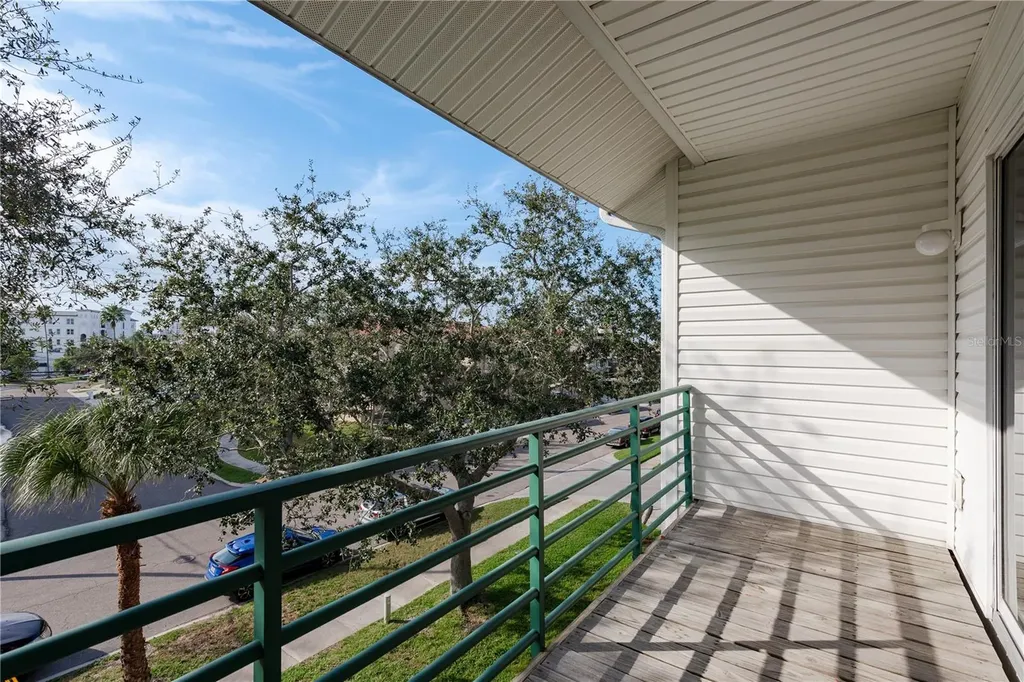 320 Island Way Clearwater Beach FL 33767