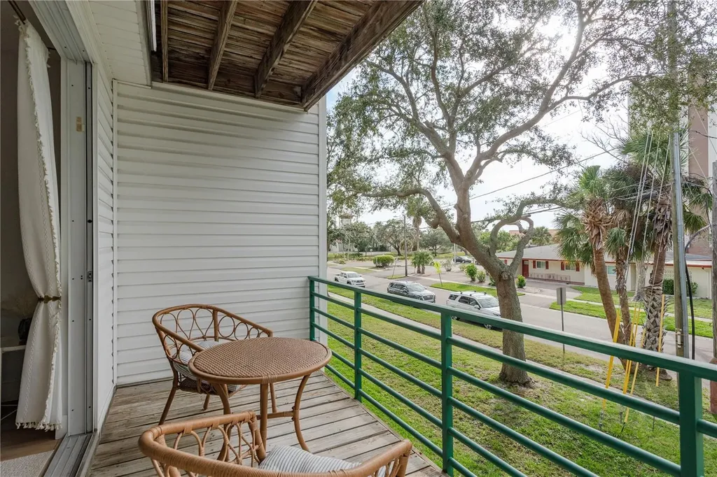 320 Island Way Clearwater Beach FL 33767