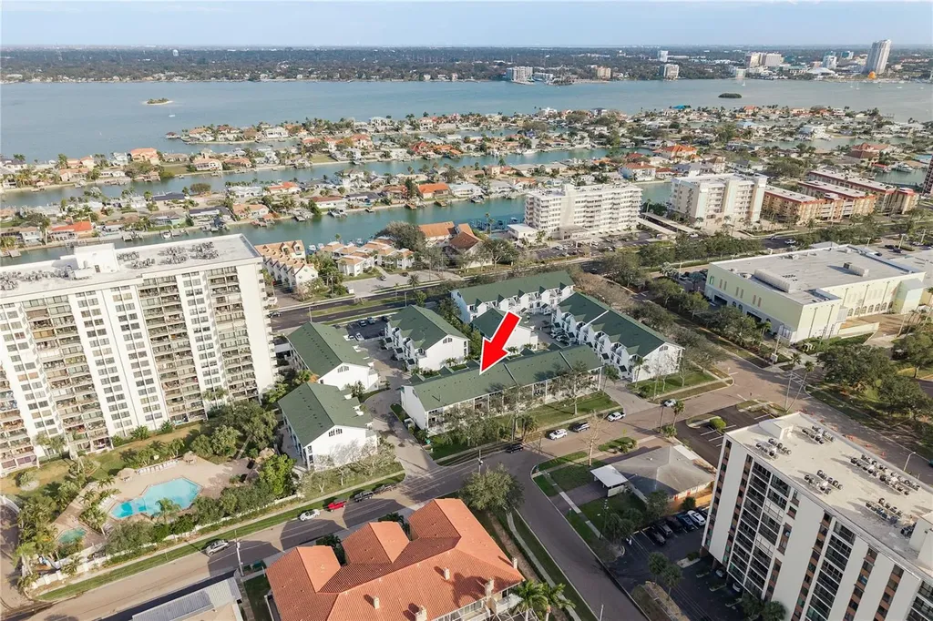 320 Island Way Clearwater Beach FL 33767