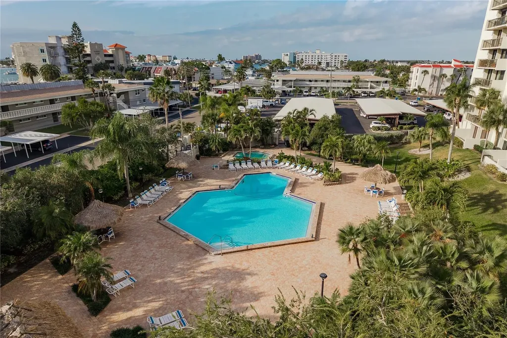 320 Island Way Clearwater Beach FL 33767