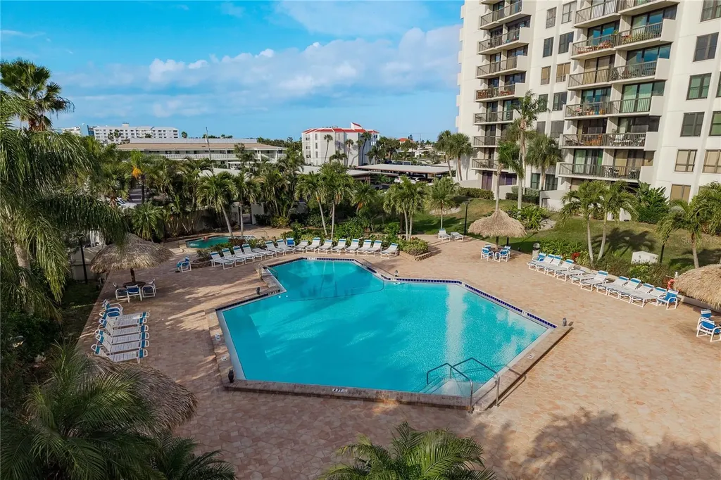 320 Island Way Clearwater Beach FL 33767